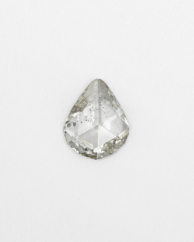 Peervormige roosgeslepen diamant