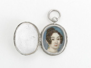 S2020/33 - Portrait miniature in silver case, Portretminiatuur in zilveren houder