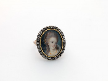 S71/104 - Bague avec miniature, Ring met portretminiatuur, Ring with portrait miniature