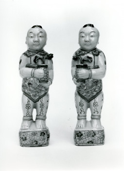 S75/103 - Paar Ho-Ho beeldjes, Pair of statuettes Ho-Ho, Paire de statuettes Ho-Ho