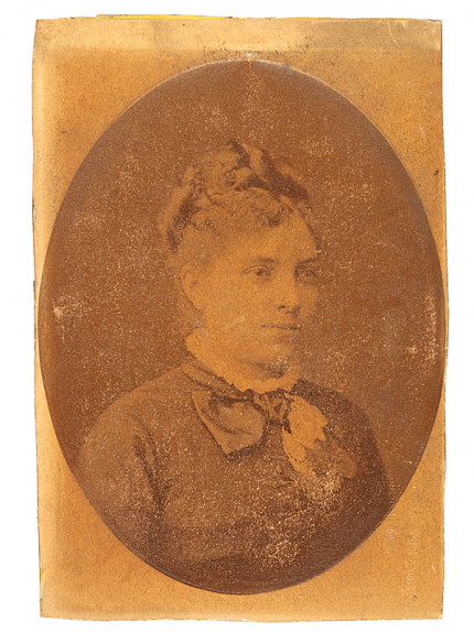 Portretfoto van Mevrouw Jan van Rijswijck, Adolphine Biesmans