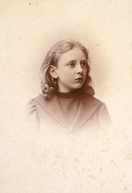 Portretfoto van Elsa van Rijswijck
